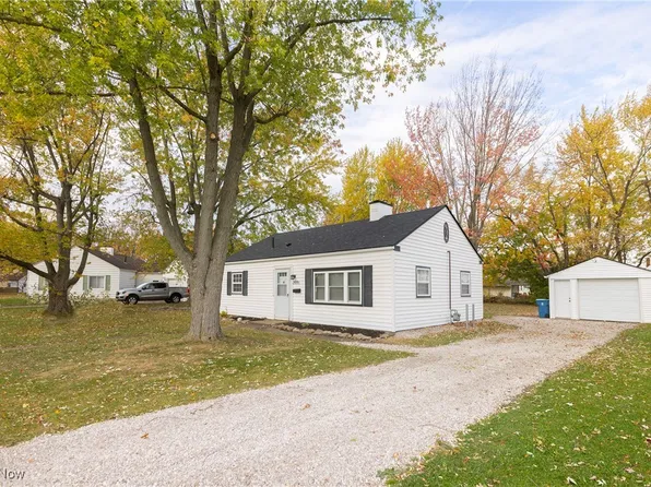 2499 E 39th St, Lorain, OH 44055