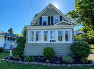 454 Sayles St, Oneida, NY 13421