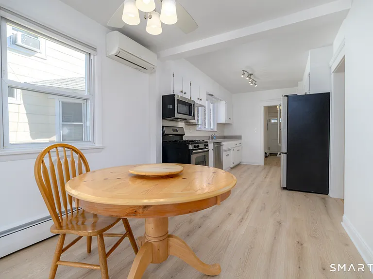 231 Flax Hill Rd #1 — Photo 9