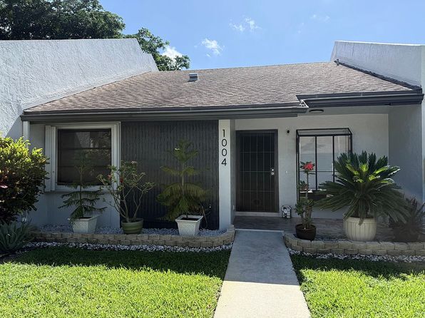 2720 S Oakland Forest Dr APT 1004