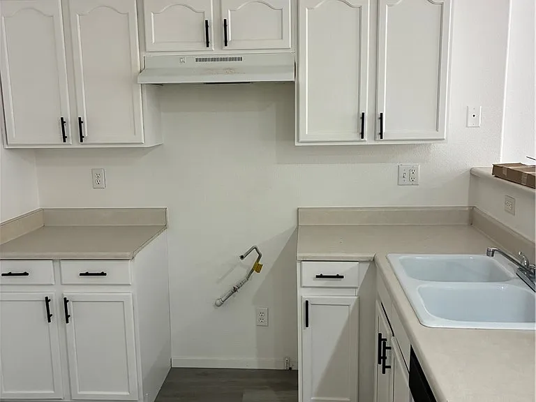 2524 Adelante Ave #106 — Photo 8