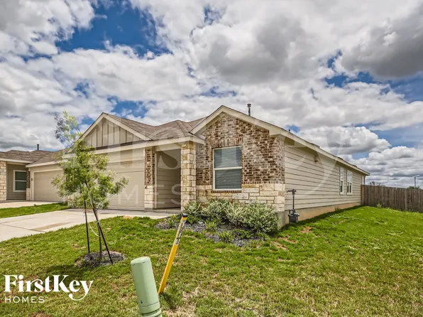 1204 Treehouse Ln, New Braunfels, TX 78130