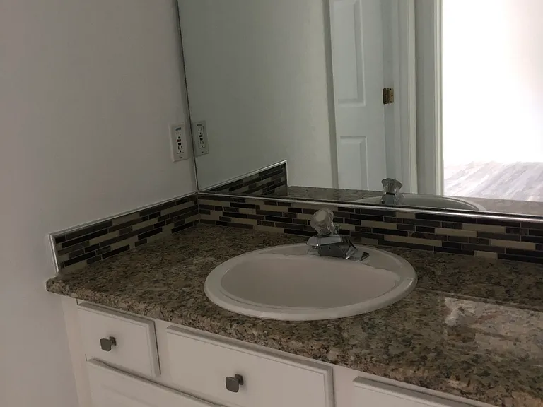 126 Oak Promenade Ct — Photo 35