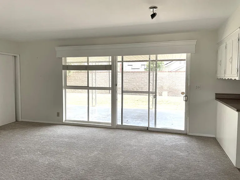3001 Coleridge Dr — Photo 9