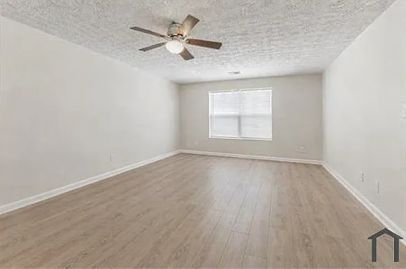 1202 Fairington Village Dr — Photo 3
