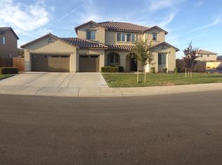 15826 La Strada Ct, Bakersfield, CA 93314