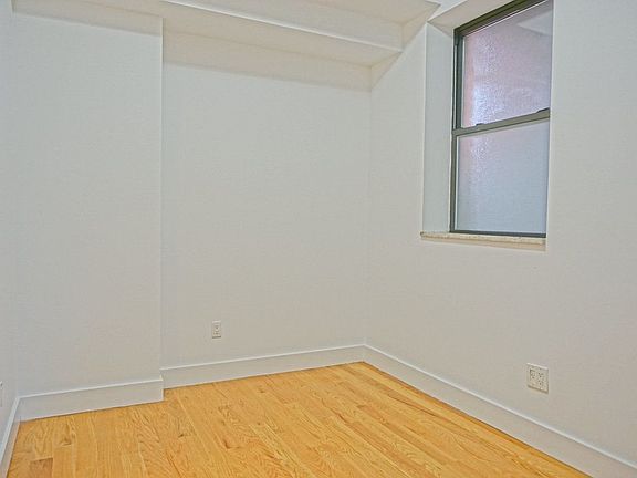4th image of 78 E 119th St APT 1N