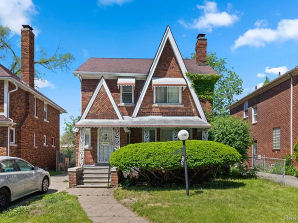 17151 Woodingham Dr, Detroit, MI 48221