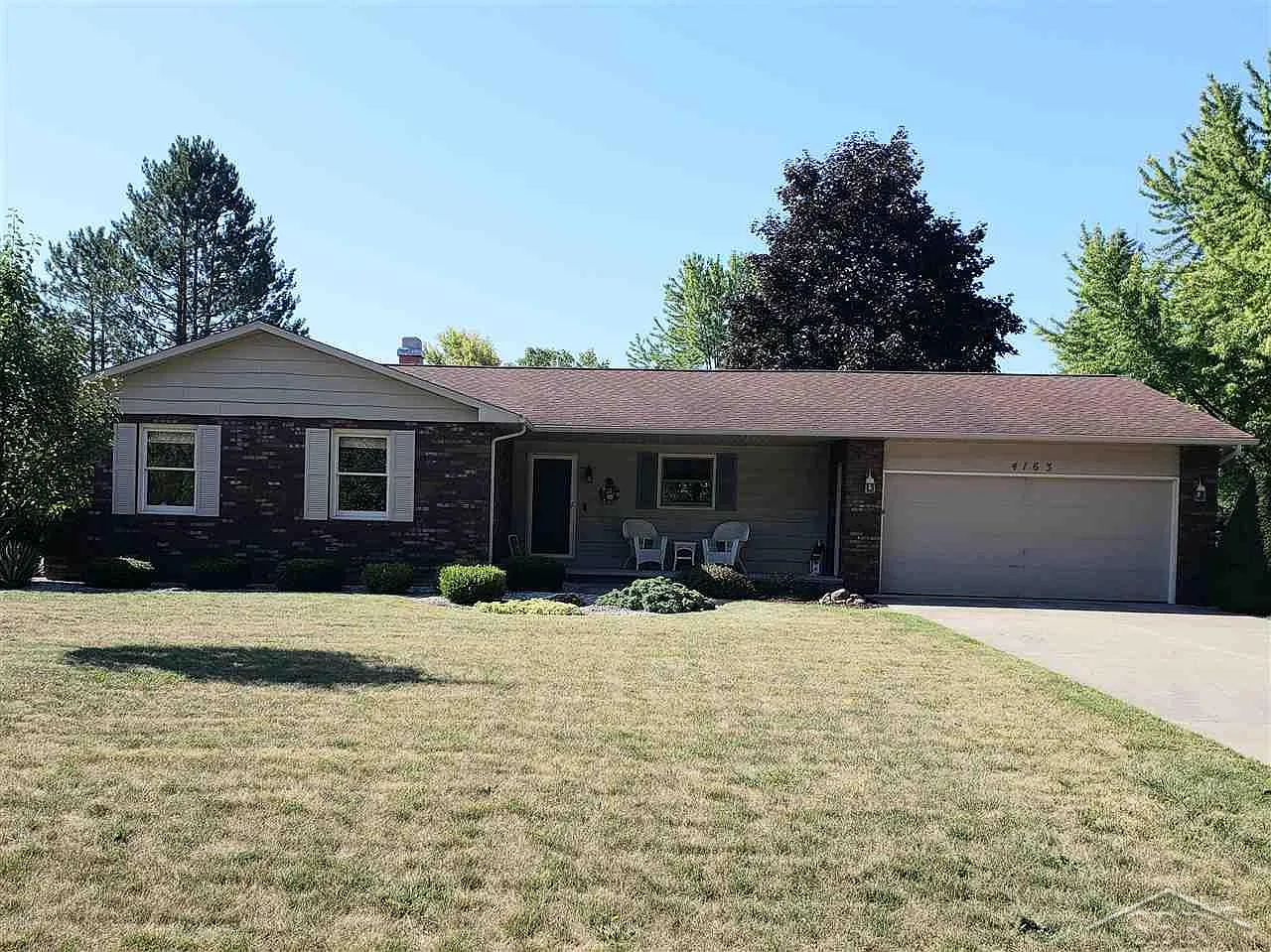 4163 Rosewood Dr photo 1
