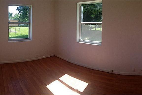 4th image of 18000 NW 2nd Pl