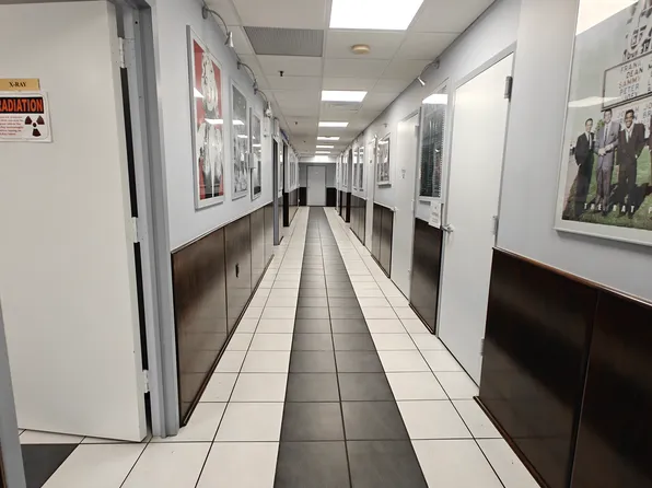 8686 Bay Parkway image 6 of 12