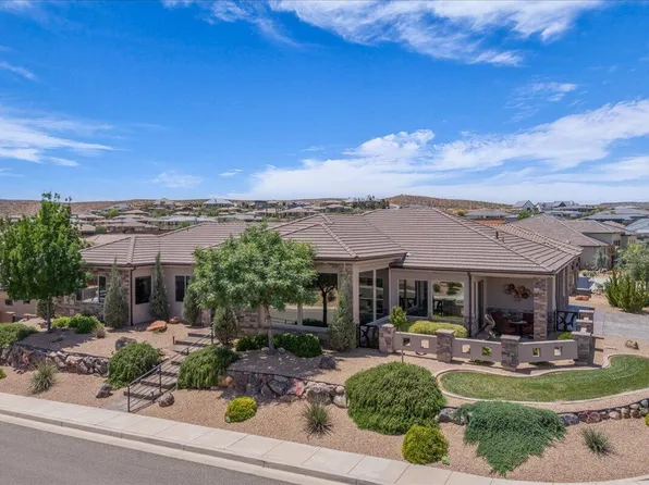 1865 N Park Grove Dr, Washington, UT 84780