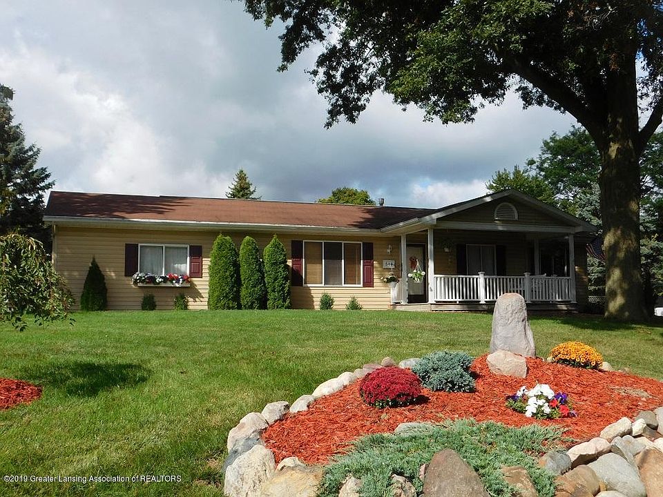 1st image of 544 Peachtree Pl