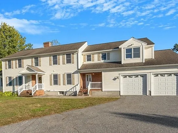 7 Stonebridge Cir, Clinton, MA 01510
