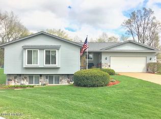 4457 Wyatt St SW, Grandville, MI 49418
