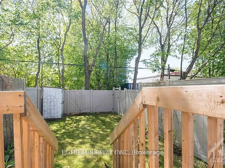 560 Mutual St — Photo 28