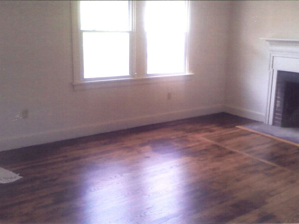 2nd image of 2712 Irisdale Ave