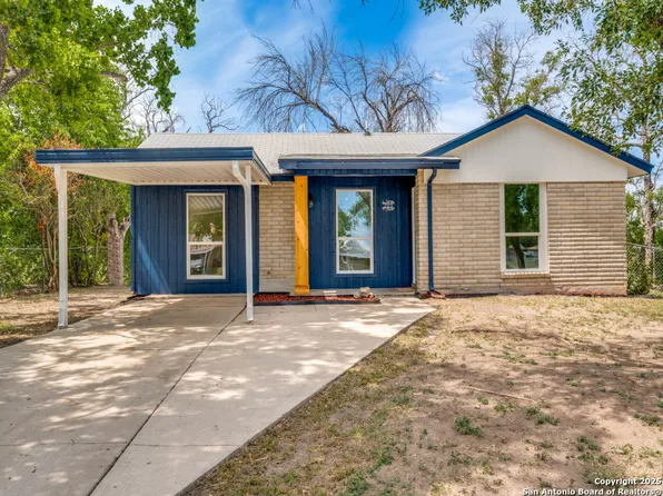 203 Lynhaven, San Antonio, TX 78220