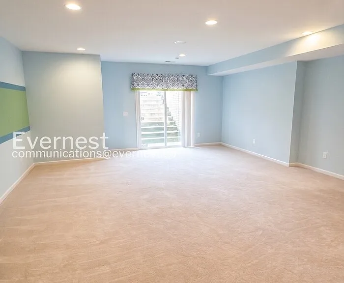 1735 Hudgins Farm Cir — Photo 25