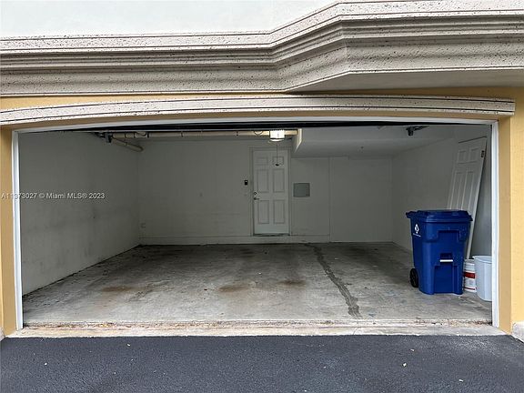 2nd image of 18426 NE 27th Ct #112
