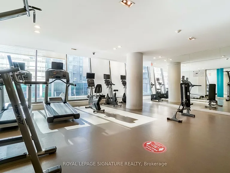 832 Bay St #3307 — Photo 32