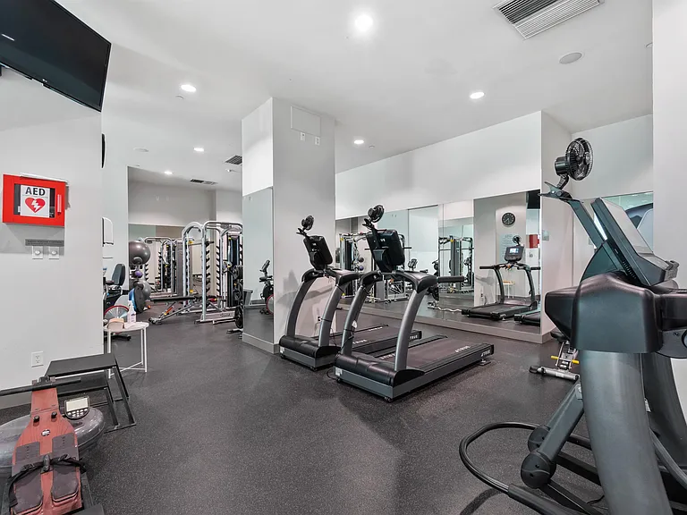 638 Beach Cres #Townhouse 105 — Photo 40