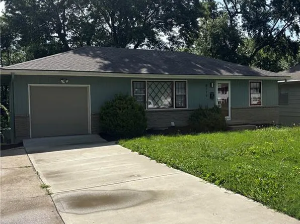 8719 Stark Ave, Kansas City, MO 64138