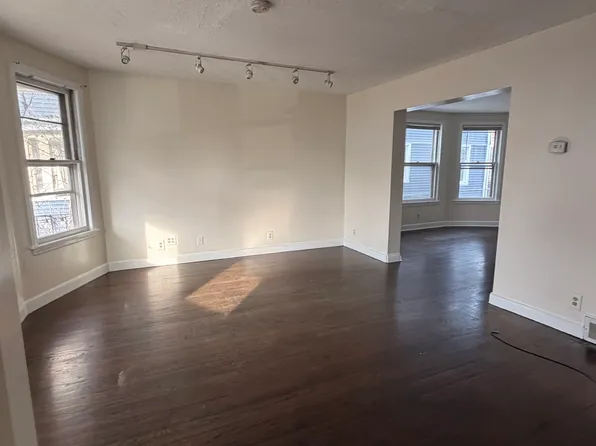 301 Beechwood Ave, Bridgeport, CT