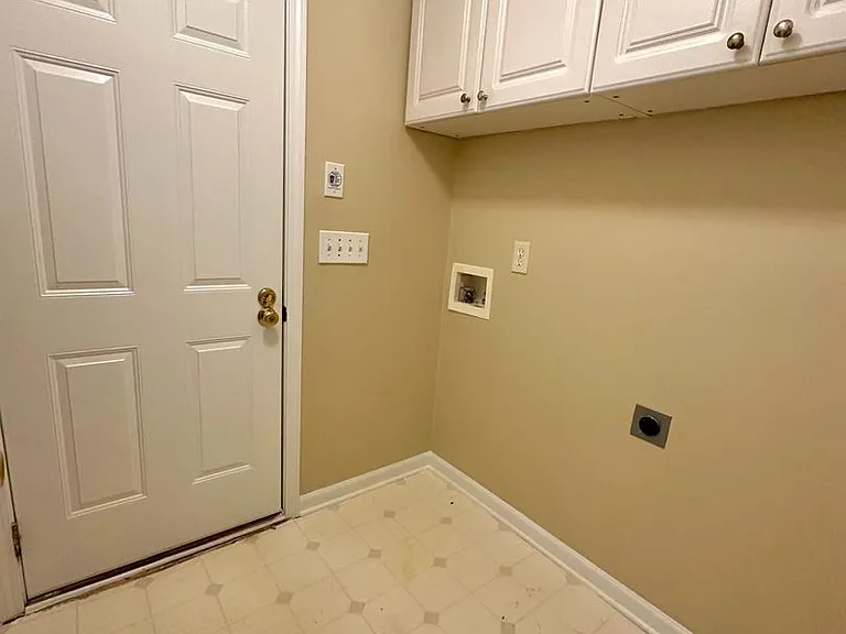 185 Weatherstone Dr — Photo 16