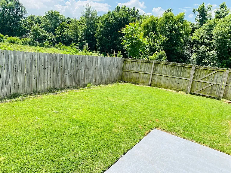 2403 SW Elington St — Photo 5