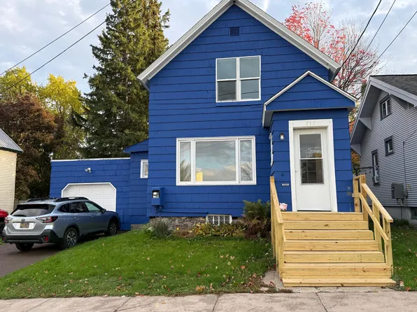 717 E Pabst St, Ironwood, MI 49938