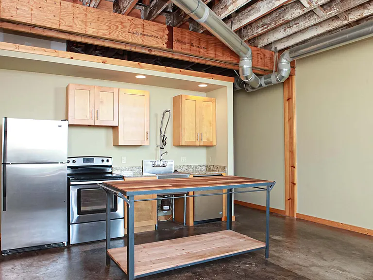 724 S Main Ave #23 — Photo 16