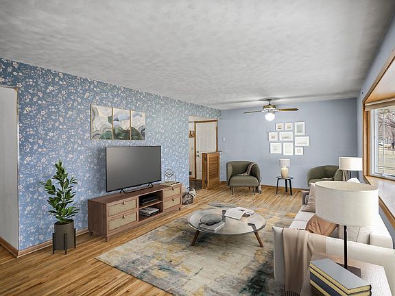 3rd image of 11543 Jonquil St NW