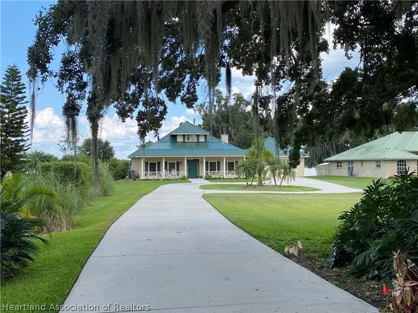 104 Huntley Ct, Lake Placid, FL 33852