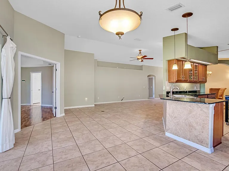 70 Cochise Ct — Photo 12