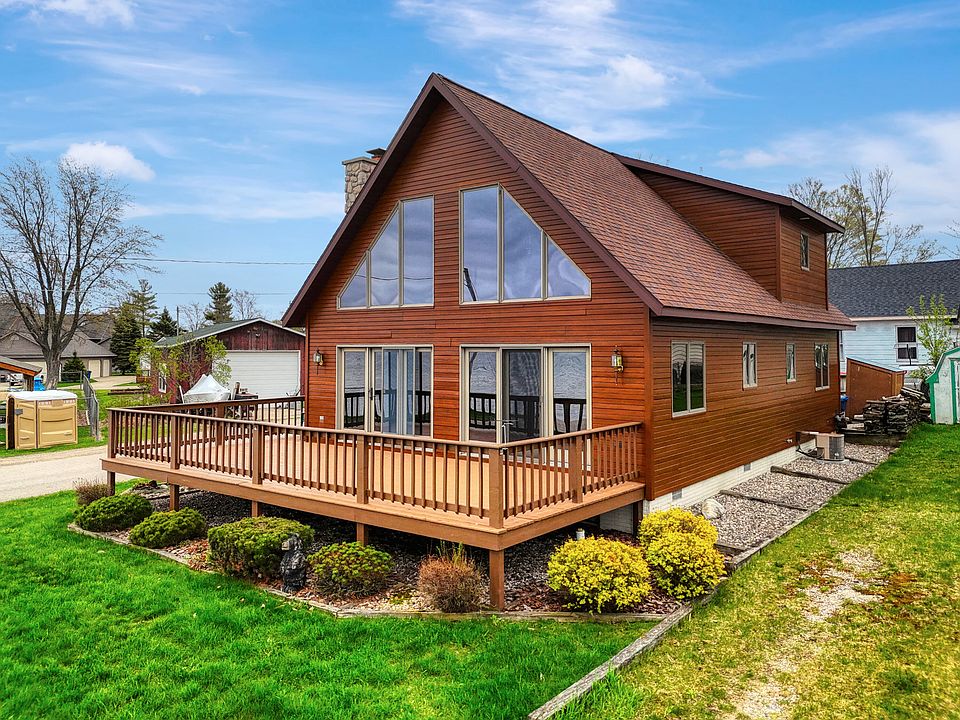 107 Williams St, Houghton Lake Heights, MI 48630 Zillow