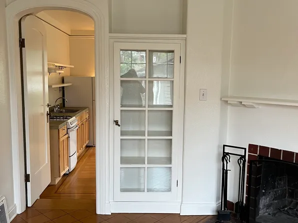 328 W Islay St #A, Santa Barbara, CA 93101