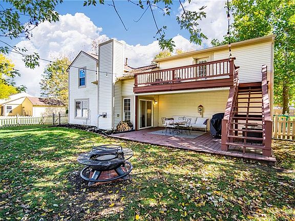 2nd image of 783 Hunters Ridge Dr