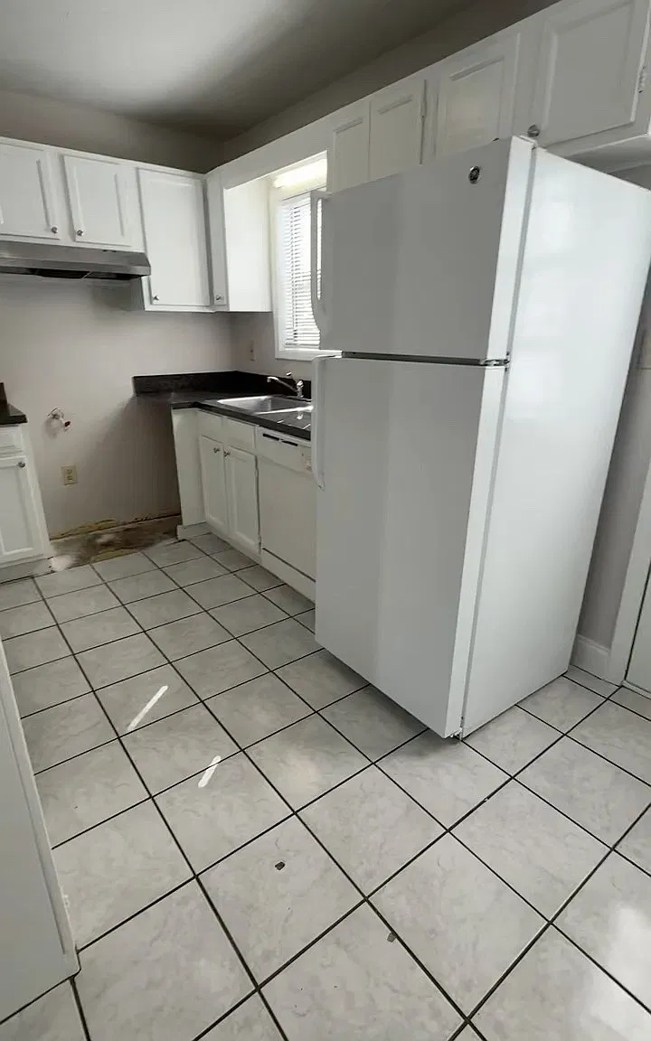 2 bed, 2.5 bath, 1100 sqft, $1,650 — Photo 1