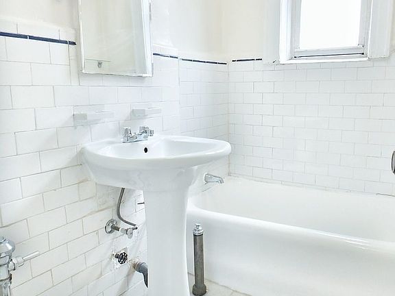 5th image of 30-14 29th St #1G