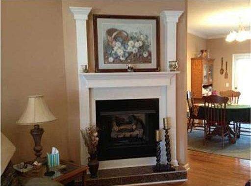 3rd image of 7843 Laurelton Dr