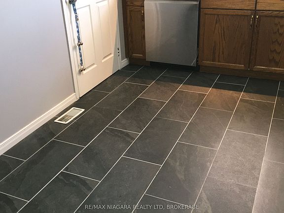 18th image of 7701 Cortina Cres