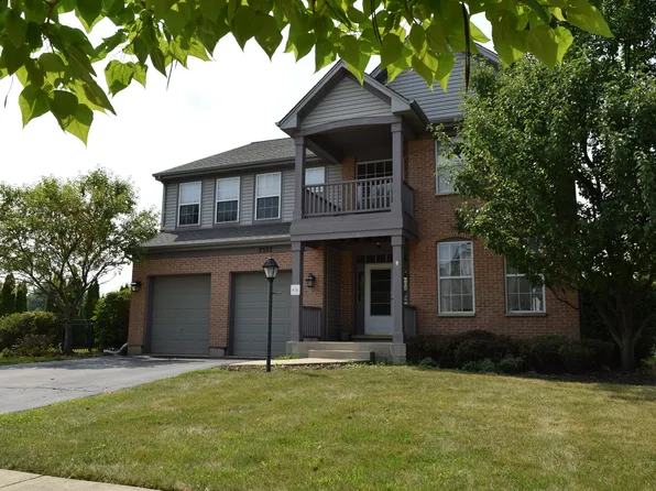 2332 Barrett Dr, Algonquin, IL 60102