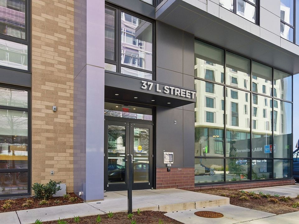 1st image of 37 L St SE APT 603