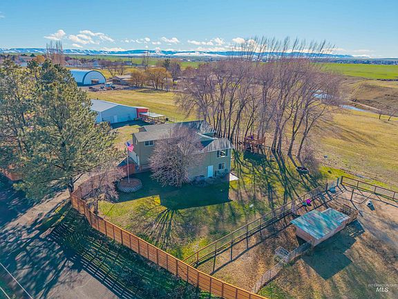 3rd image of 7104 Hepton Ln