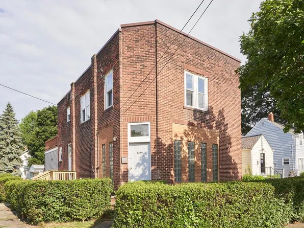 1214 Beardsley St, Akron, OH 44301
