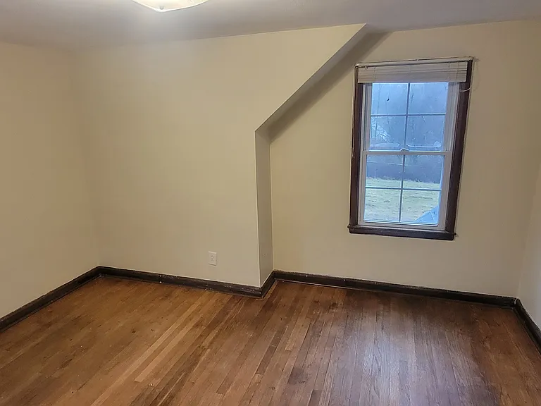 78 Nichols Rd — Photo 17