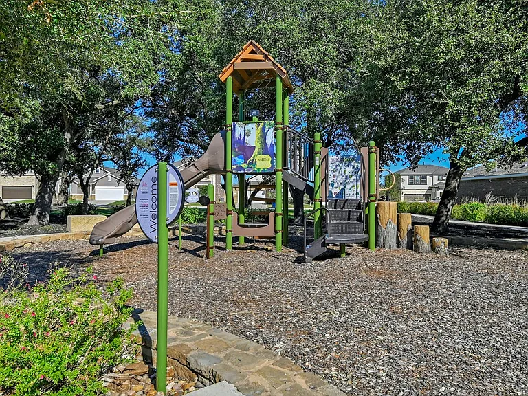 1349 Eagle Ray St — Photo 32