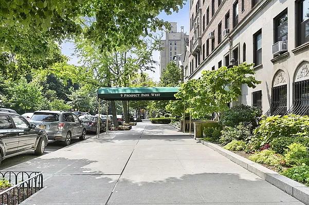 Sold by Corcoran | media 23