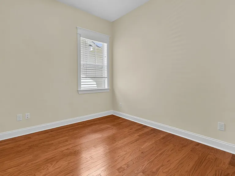 3688 Maidstone Dr — Photo 22